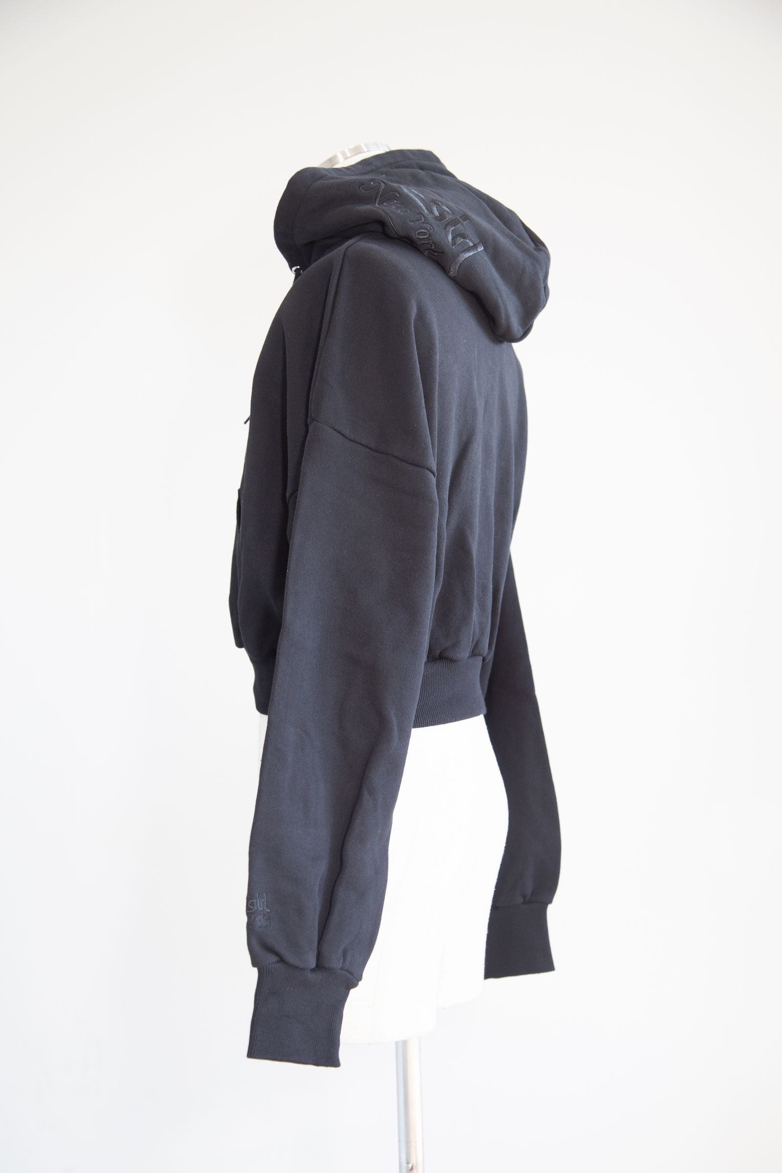 【送料無料】X-girl MILLS LOGO SWEAT DRESS X-girl（エックスガール）の「GRADATION MILLS LOGO S/S BIG TEE