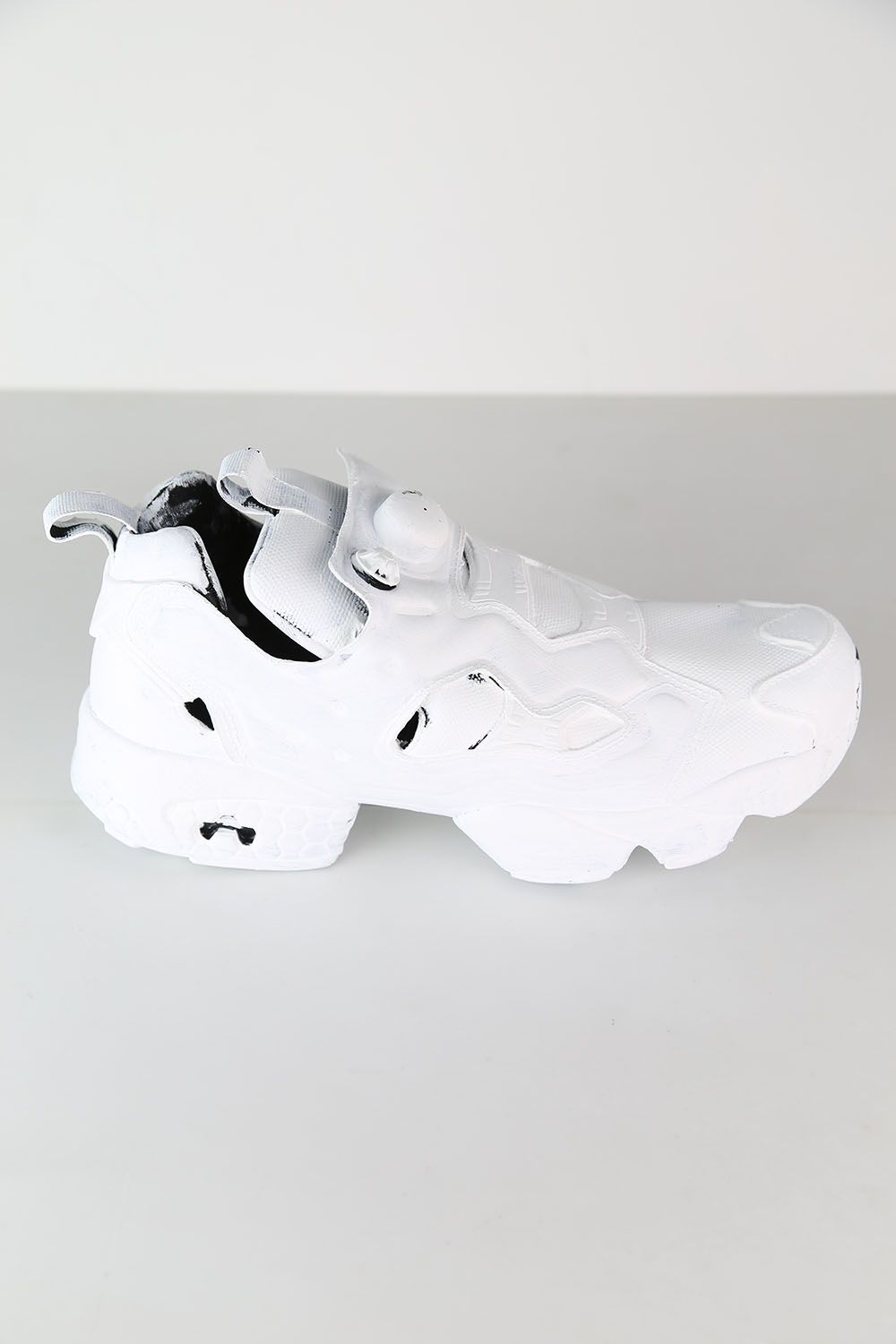 ARTISANAL HANDPAINTED INSTAPUMP FURY / ホワイト