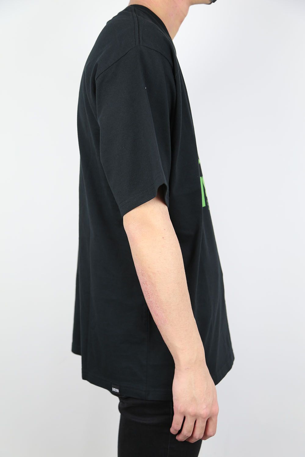 SUPER THIRSTY Tシャツ / ブラック