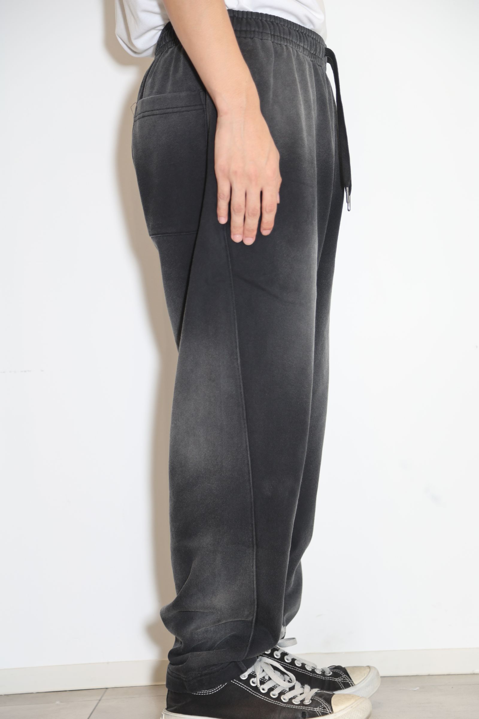 GARMENT DYED SWEATPANTS / ブラック