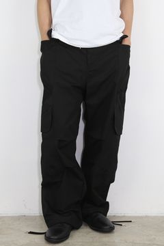 ［ラスト1点 サイズ2］NYLON CARGO POCKET PANTS / ブラック