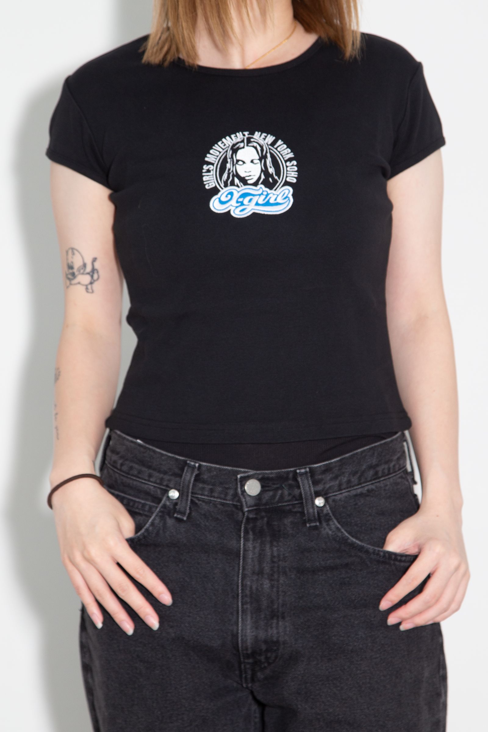 FACE AND LOGO PATCH S/S BABY TEE / ブラック