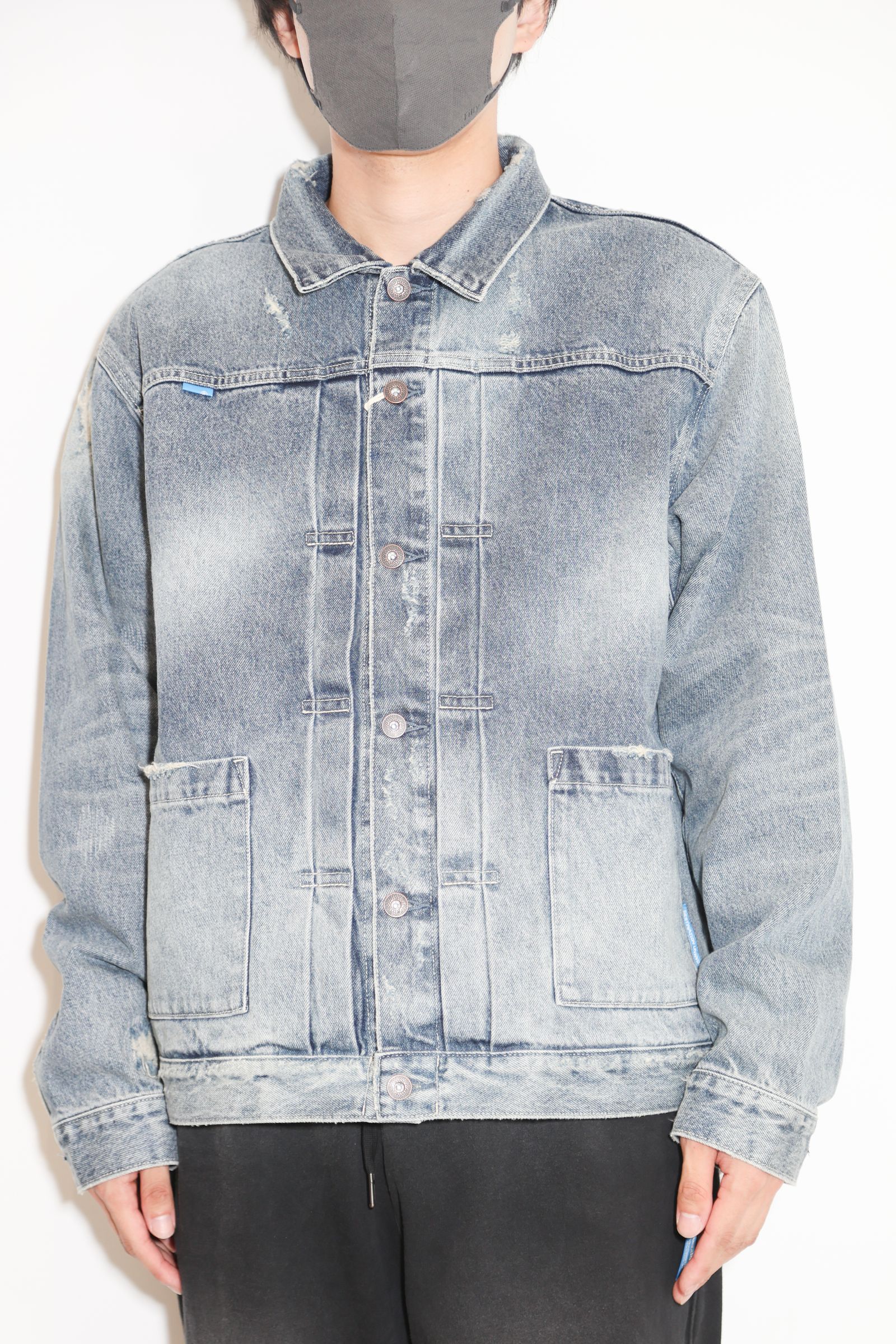 DAMAGED DENIM TRUCKER JACKET / ブルー