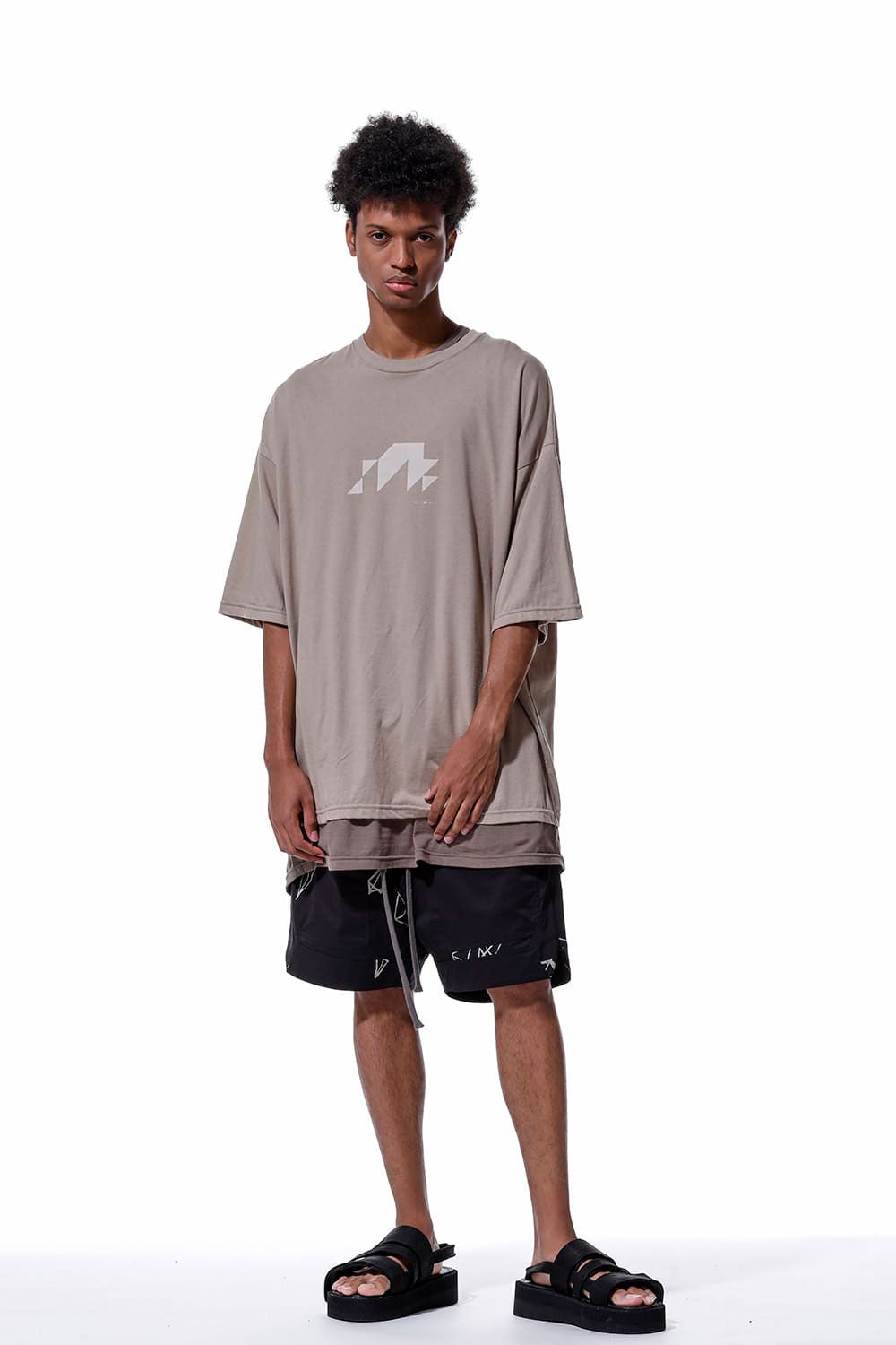 Numbering Print Over Sized T-Shirts / ベージュ