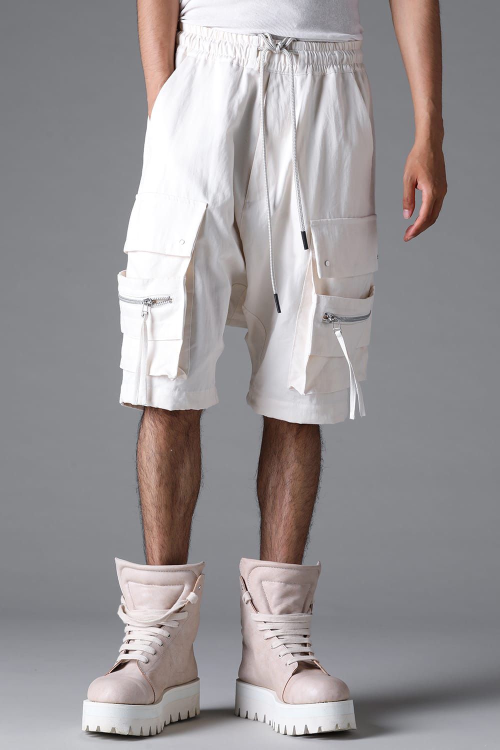 CARGO SHORTS / ブラック