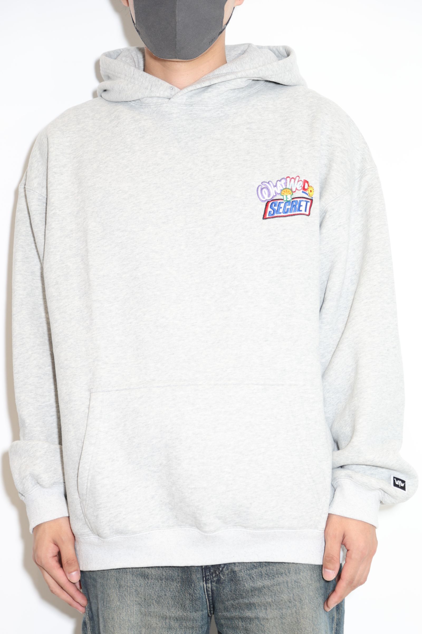 EMBROIDERY HOODIE / グレー