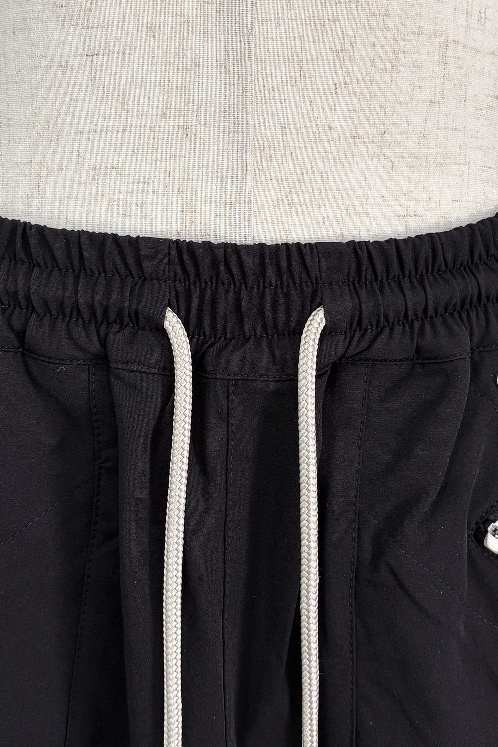 CARGO SHORTS / ブラック