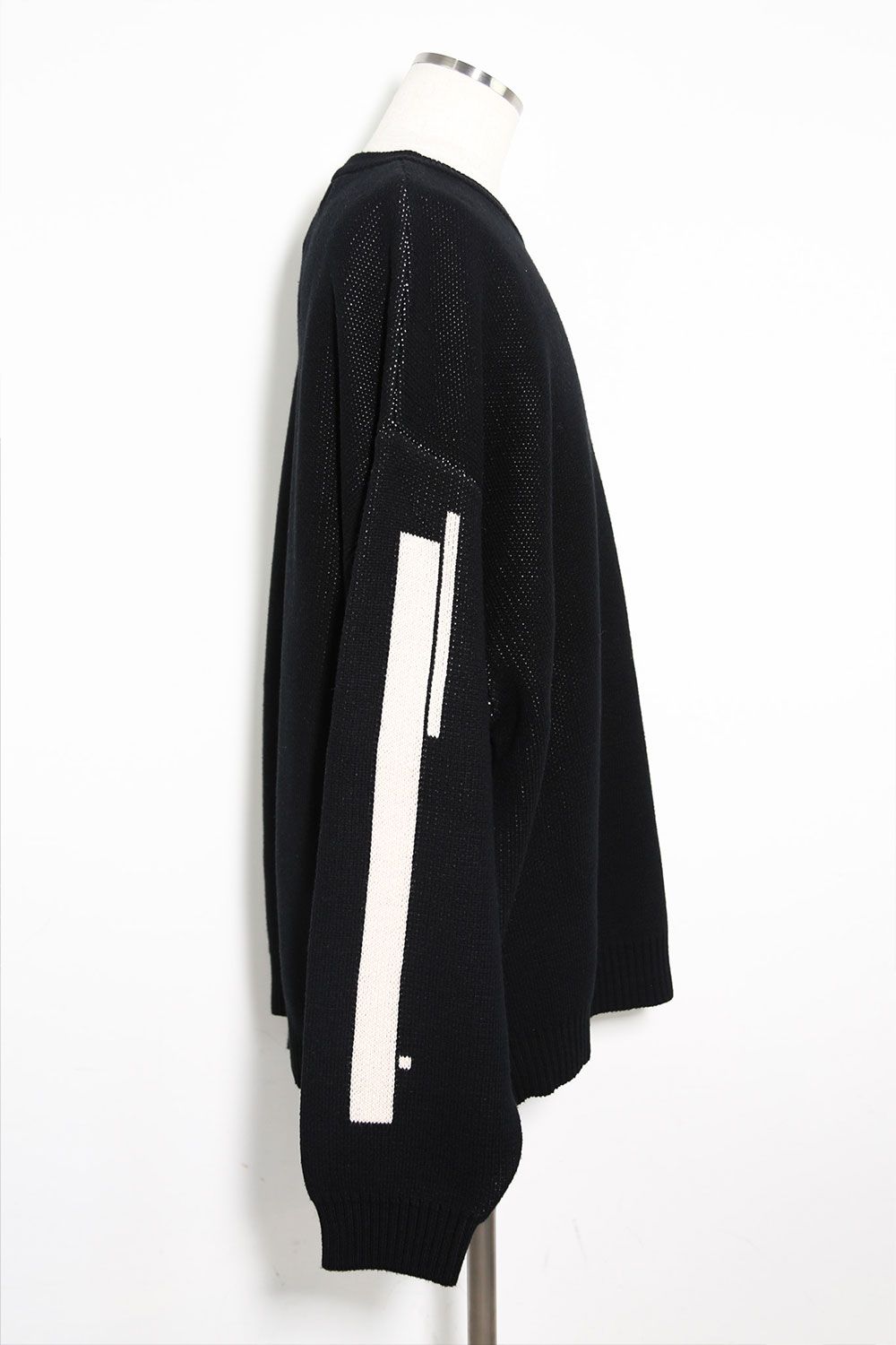ジオメトリックパターンニット / Geo Pattern Knit Top / ブラック×アイボリー