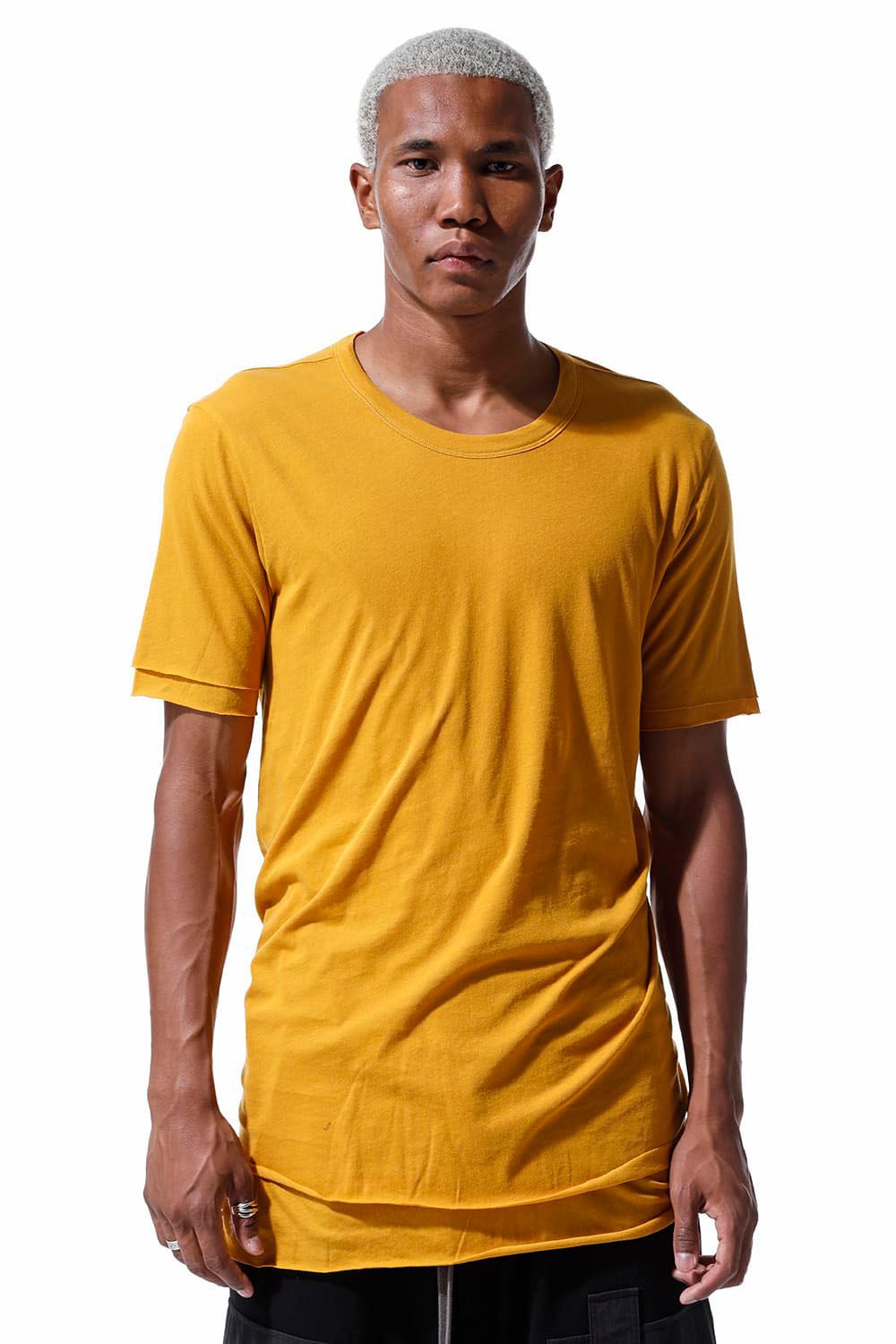 LAYERED CREW NECK TEE / マスタード