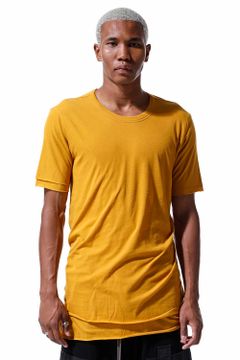 LAYERED CREW NECK TEE / マスタード