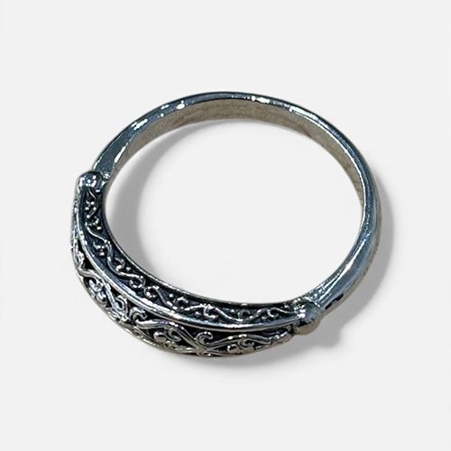 Aretousa Ring in Sterling Silver / GR134