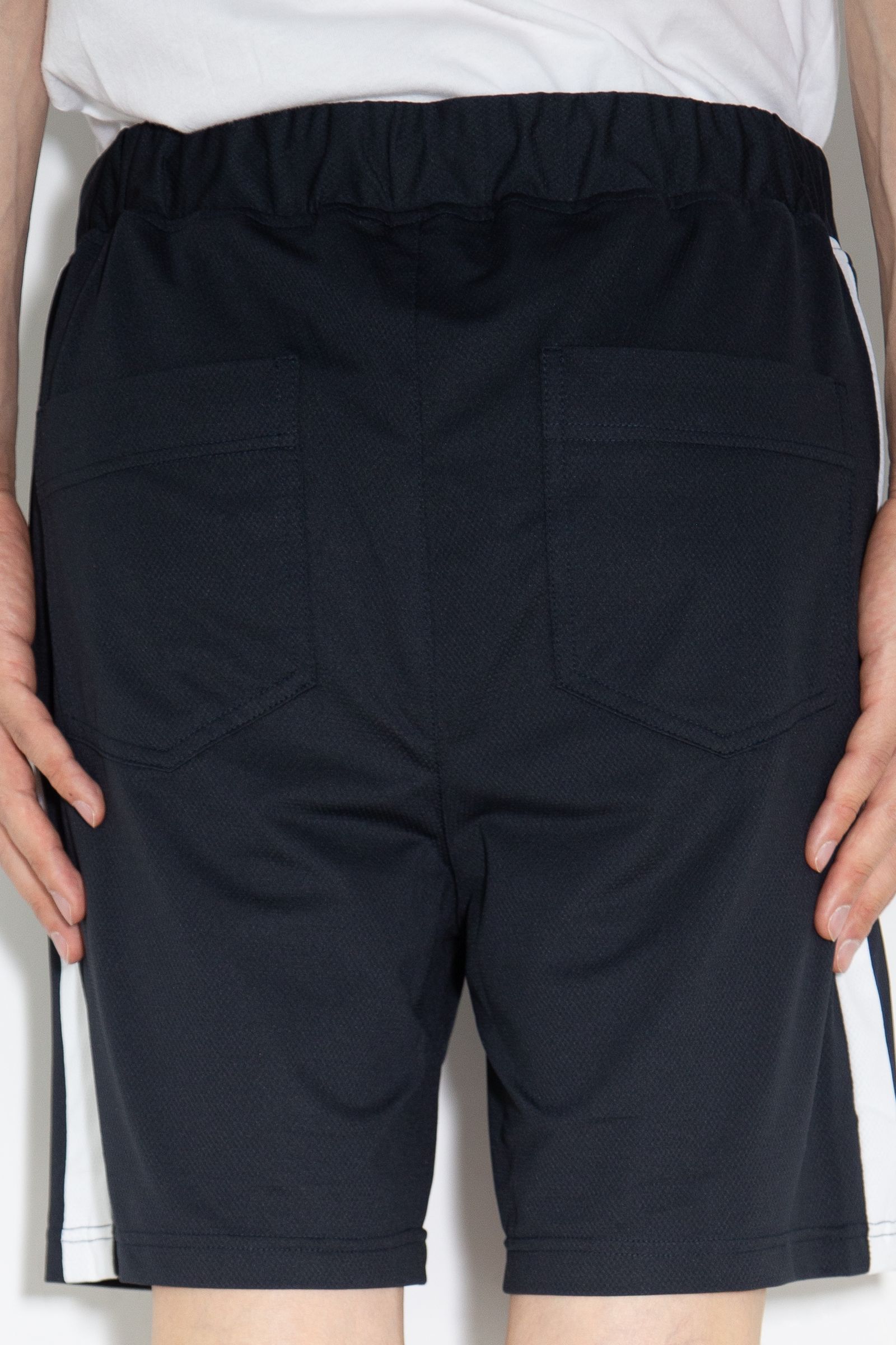 MESH LINE SHORTS / ブラック