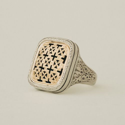 Garden Shadows Square Ring / GR047