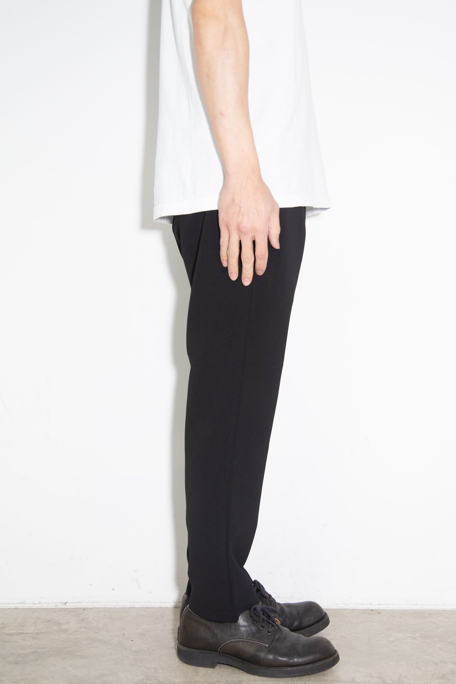 PE STRETCH DOUBLE CLOTH REGULAR FIT EASY TROUSERS / ブラック
