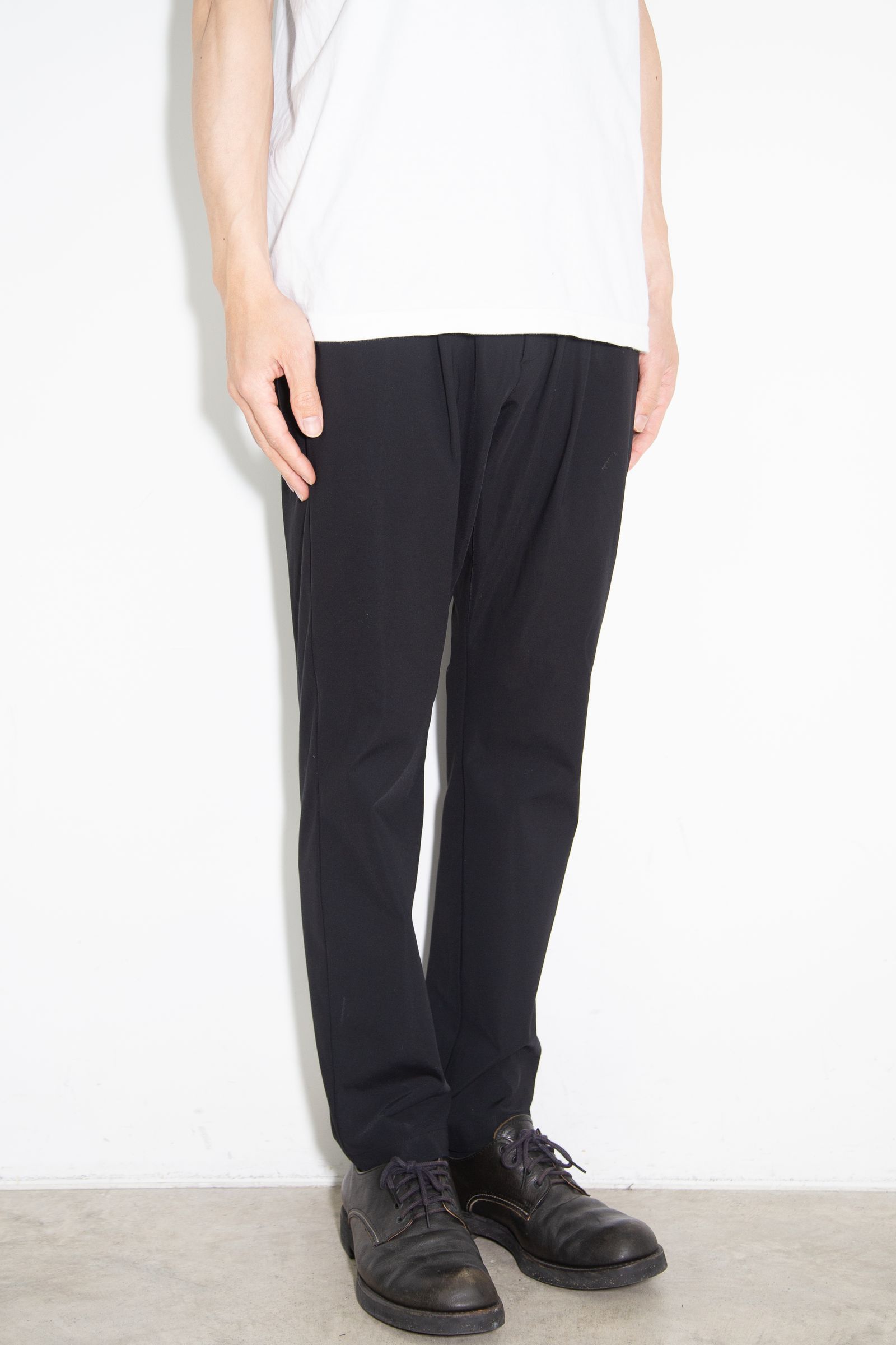 NY/CO STRECH JERSEY REGULAR FIT EASY TROUSERS / ブラック
