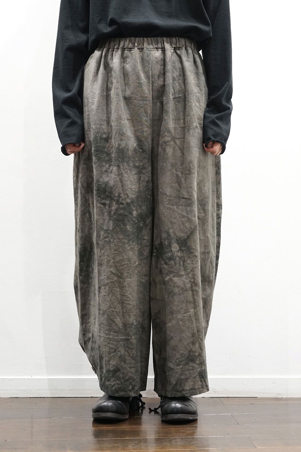 【限定生産】hem button wide easy pants