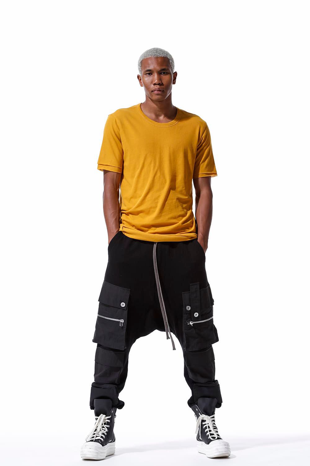 LAYERED CREW NECK TEE / マスタード