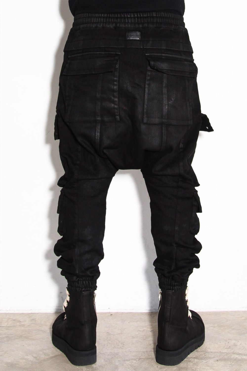 [ラスト1点 サイズ3] 【コーティングあり】サルエルカーゴジョガーパンツ / COATED SAROUEL CARGO JOGGER DENIM / ブラック / ag-12042-1