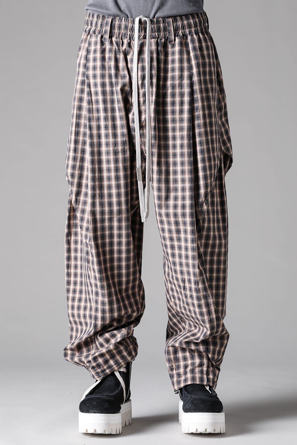 Plaid Side TUck Tapered Pants