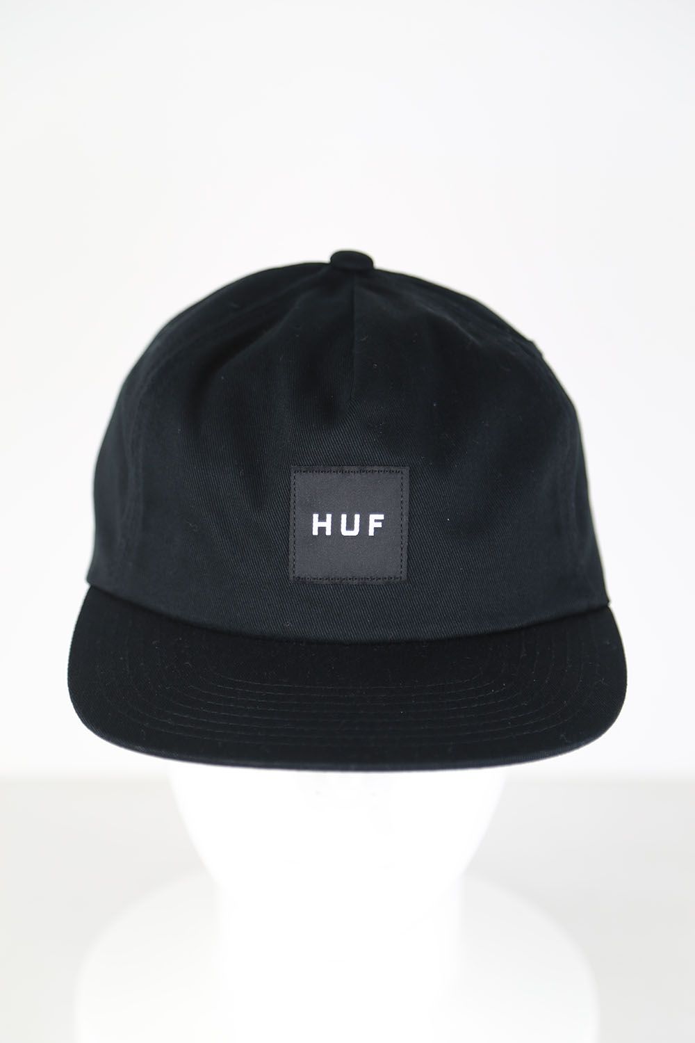 ESS UNSTRUCTURED BOX SNAPBACK / ブラック