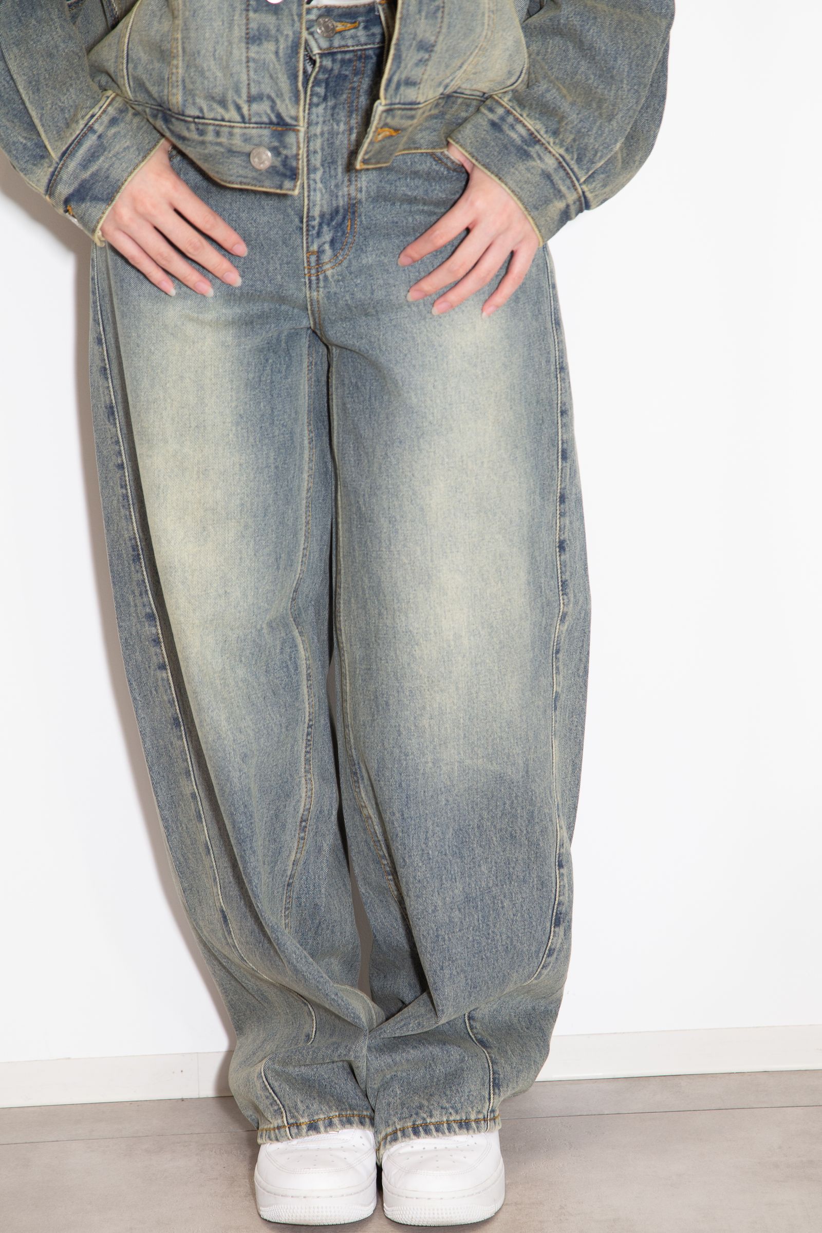LOGO MARK STITCHED DENIM PANTS / ライトインディゴ