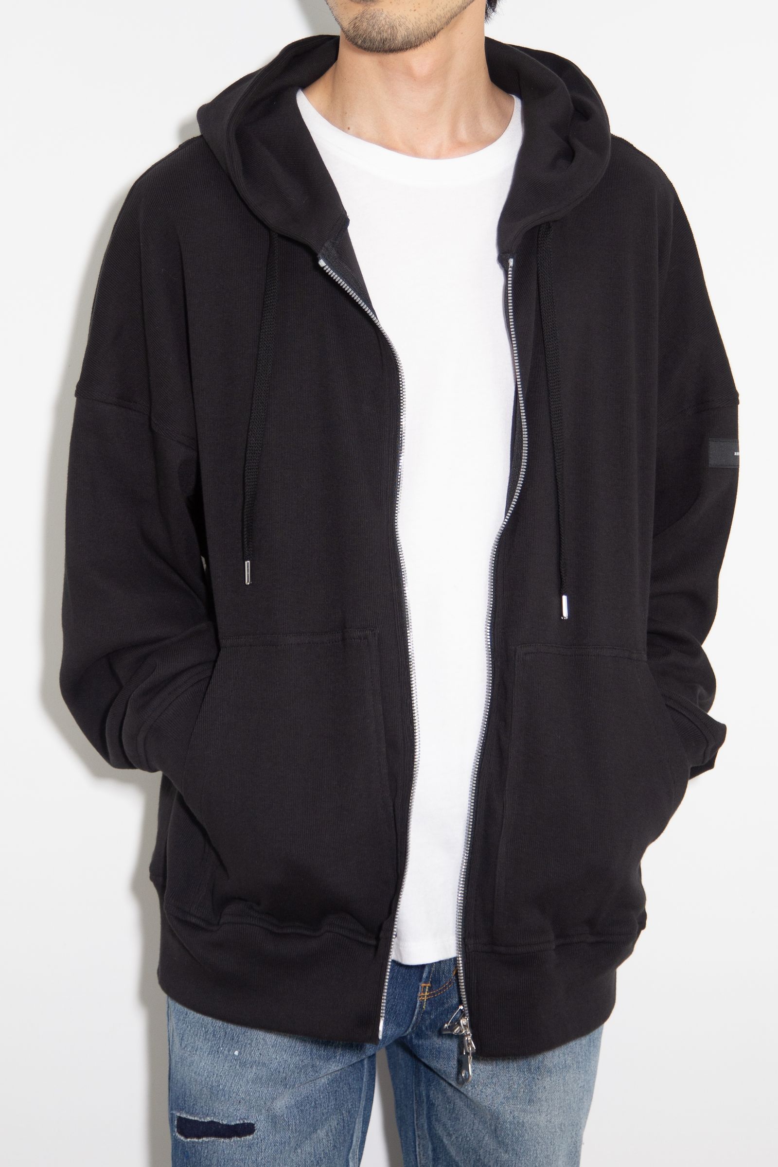 fries zip loose hoodie / ブラック