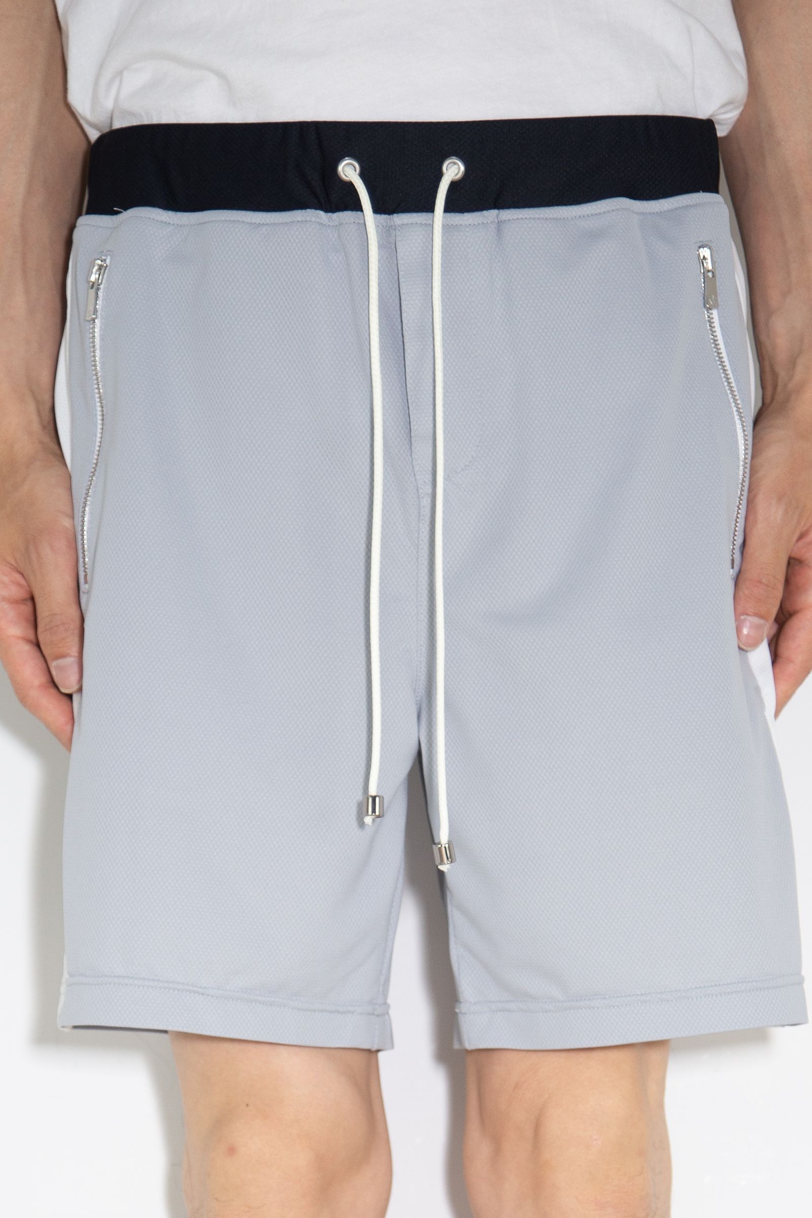 MESH LINE SHORTS / グレー