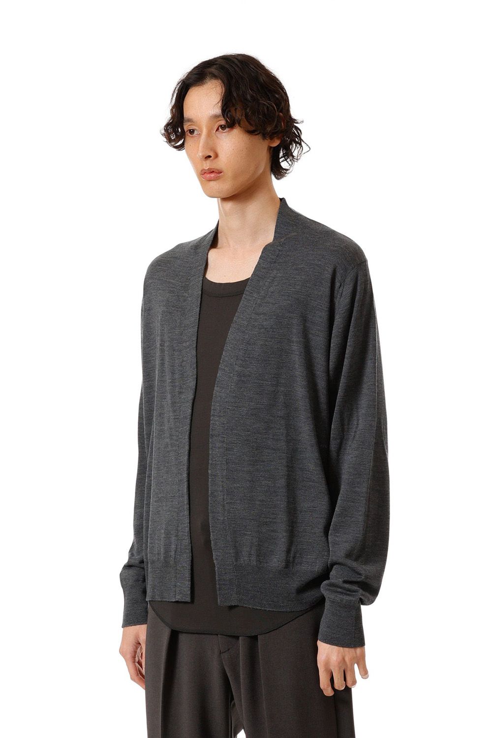 × JOHN SMEDLEY MERINO EXTRAFINE BUTTONLESS V NECK CARDIGAN / ダークグレー