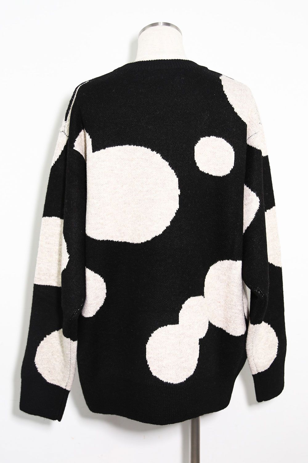 ドット模様リラックスフィットニット / Polka Pattern Knit Top / ブラック×ベージュ / ag-8011