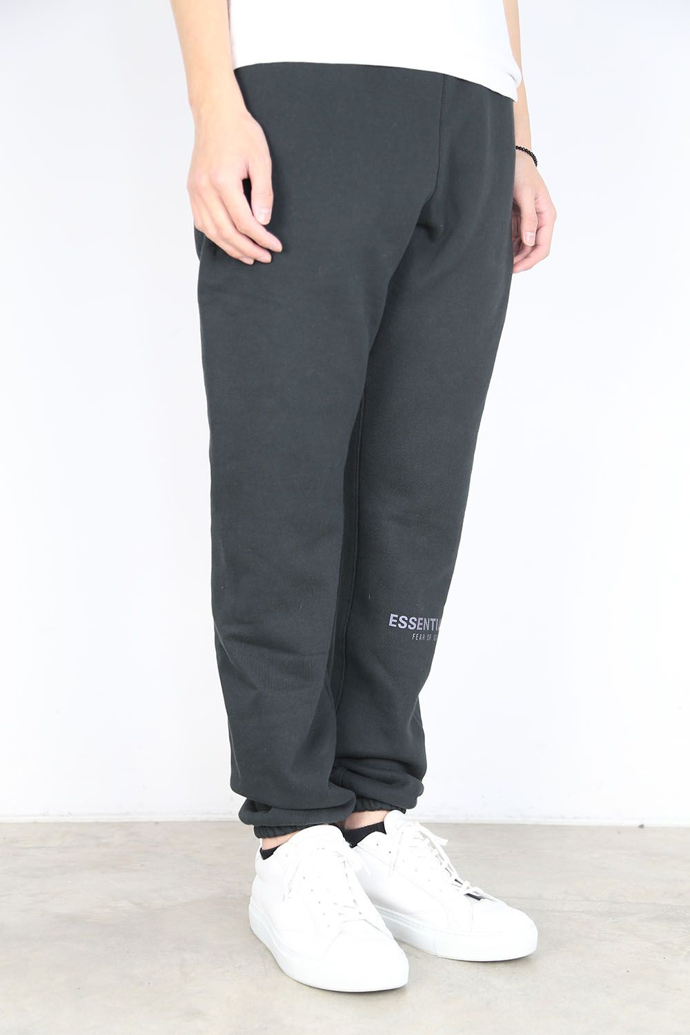 FOG ESSENTIALS - FRONT LOGO REFLECTOR SWEAT PANTS