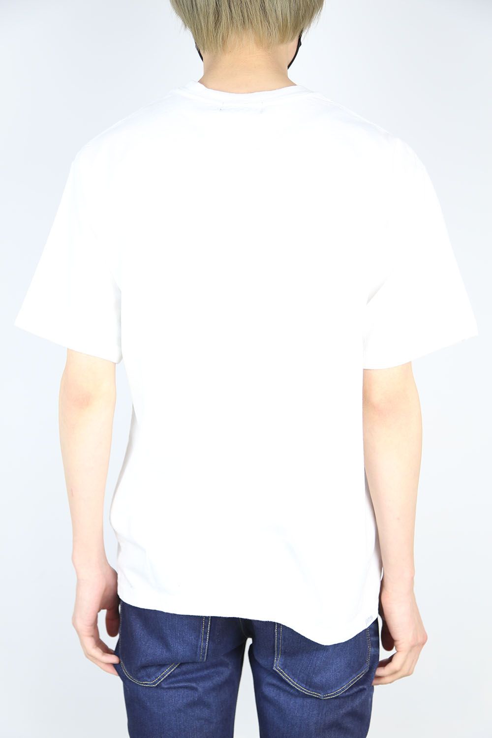 CAR LOGO CAMERA GIRL Tシャツ / ホワイト