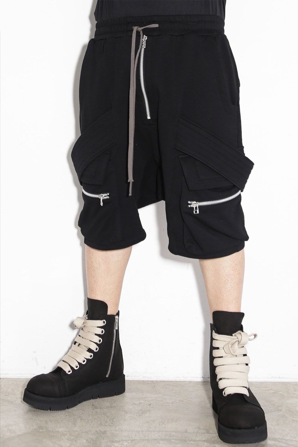 A.F ARTEFACT - ベルトカーゴスウェットサルエルショーツ / Belt Cargo Sweat Sarouel Shorts / ブラック  / ag-9046 | Tempt