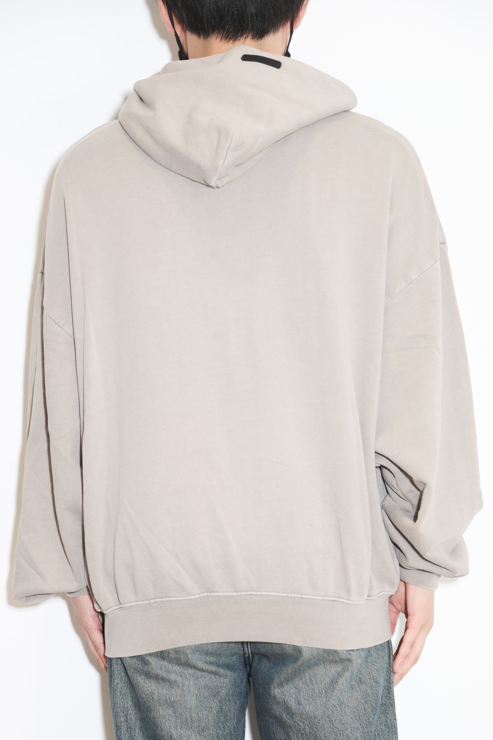 TRAINING 90S HOODIE / フェイデッドシール