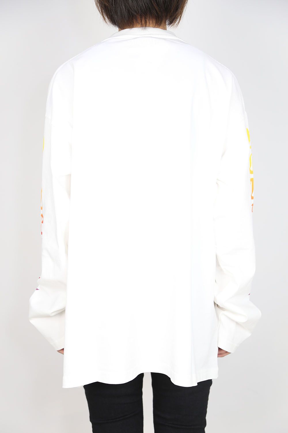VETEMENTS - DEGRADE GOTHIC LOGO LONG SLEEVE / ホワイト | Tempt