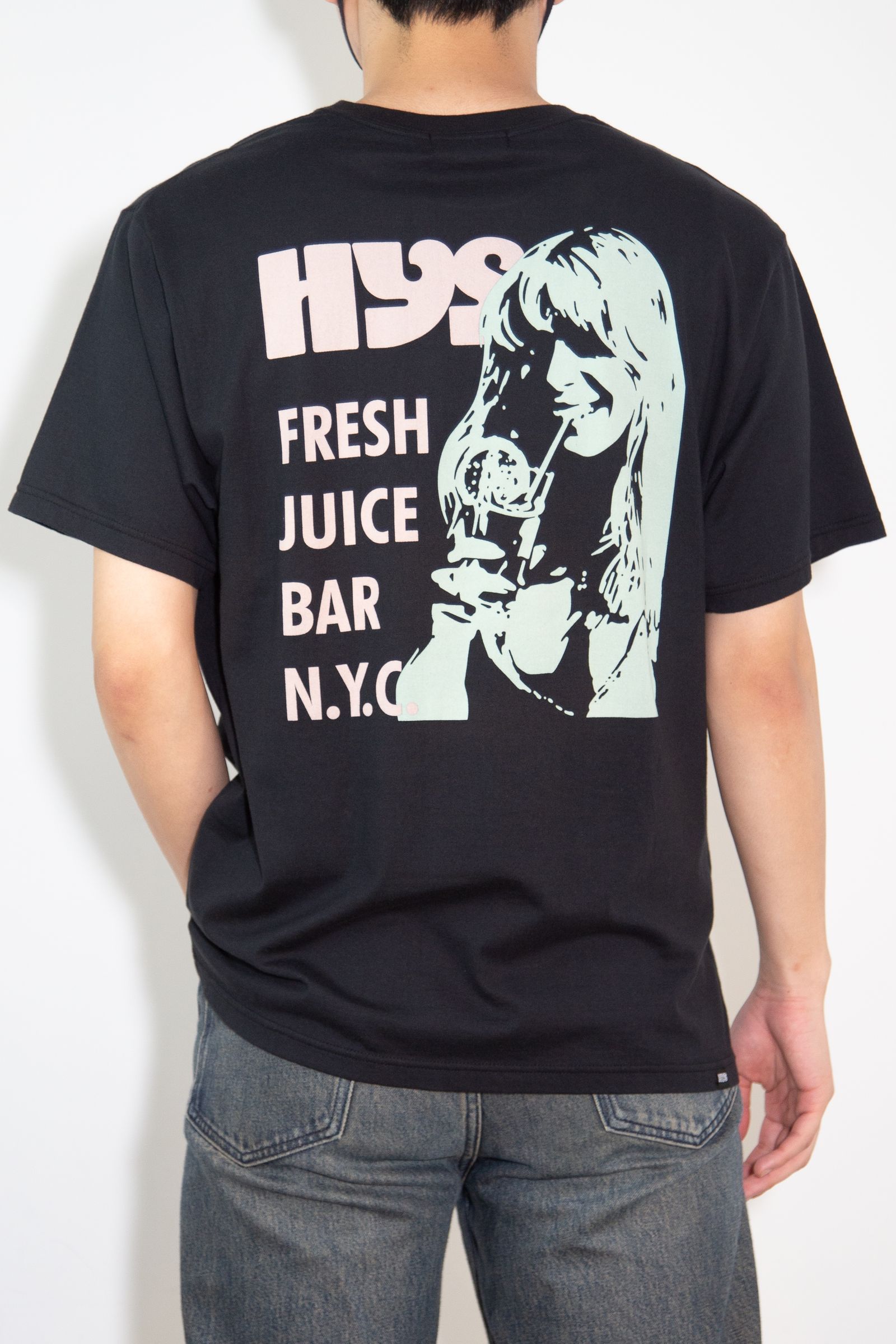 FRESH JUICE BAR Tシャツ / ブラック