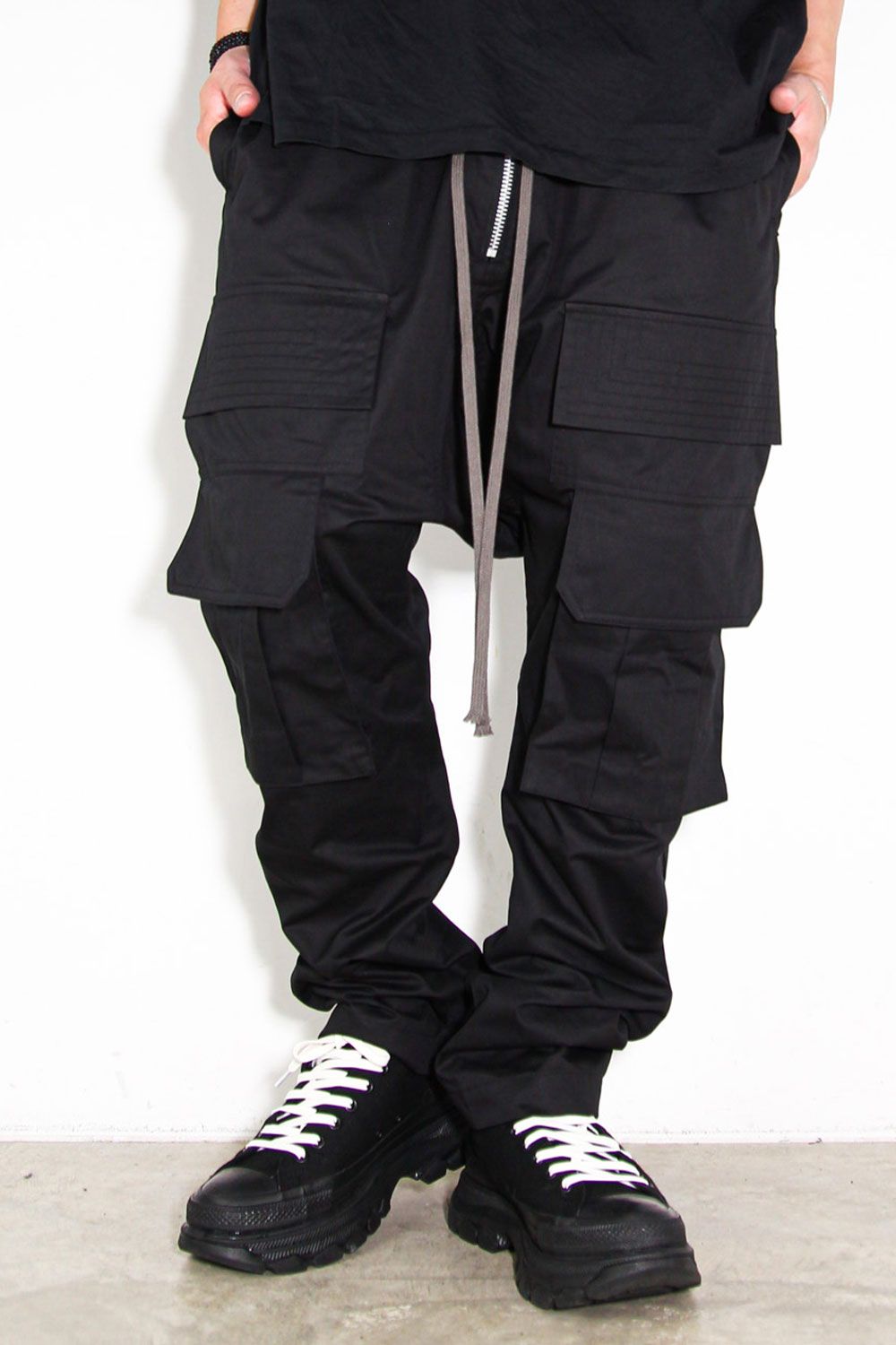 A.F ARTEFACT CARGO SARROUEL EASY PANTS-