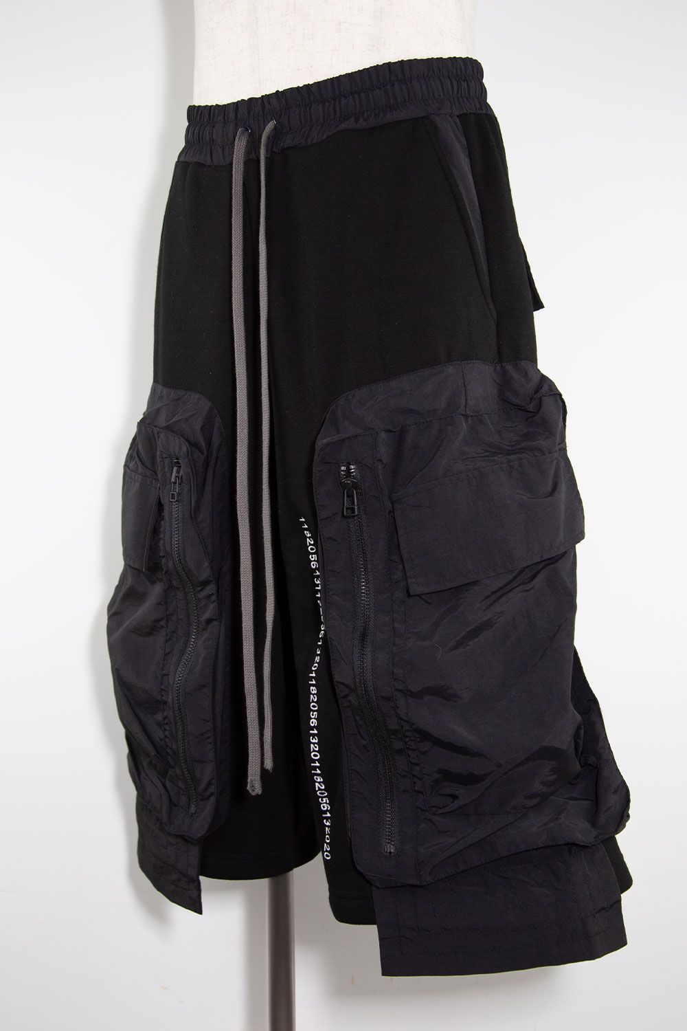 ナイロンコンビボンバーヒートショーツ / Nylon×Bomber Heat Shorts / ブラック