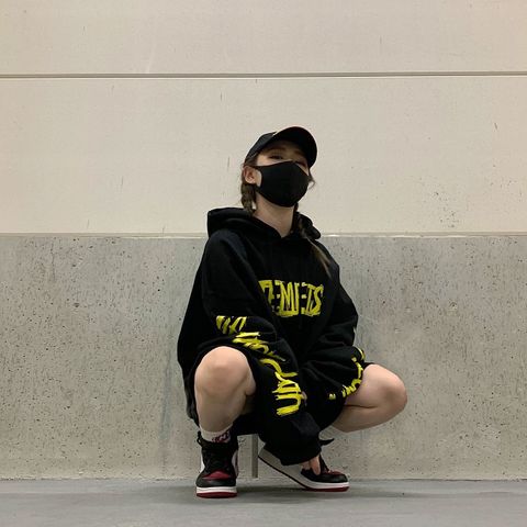 WORLD TOUR VETEMENTS HOODIE