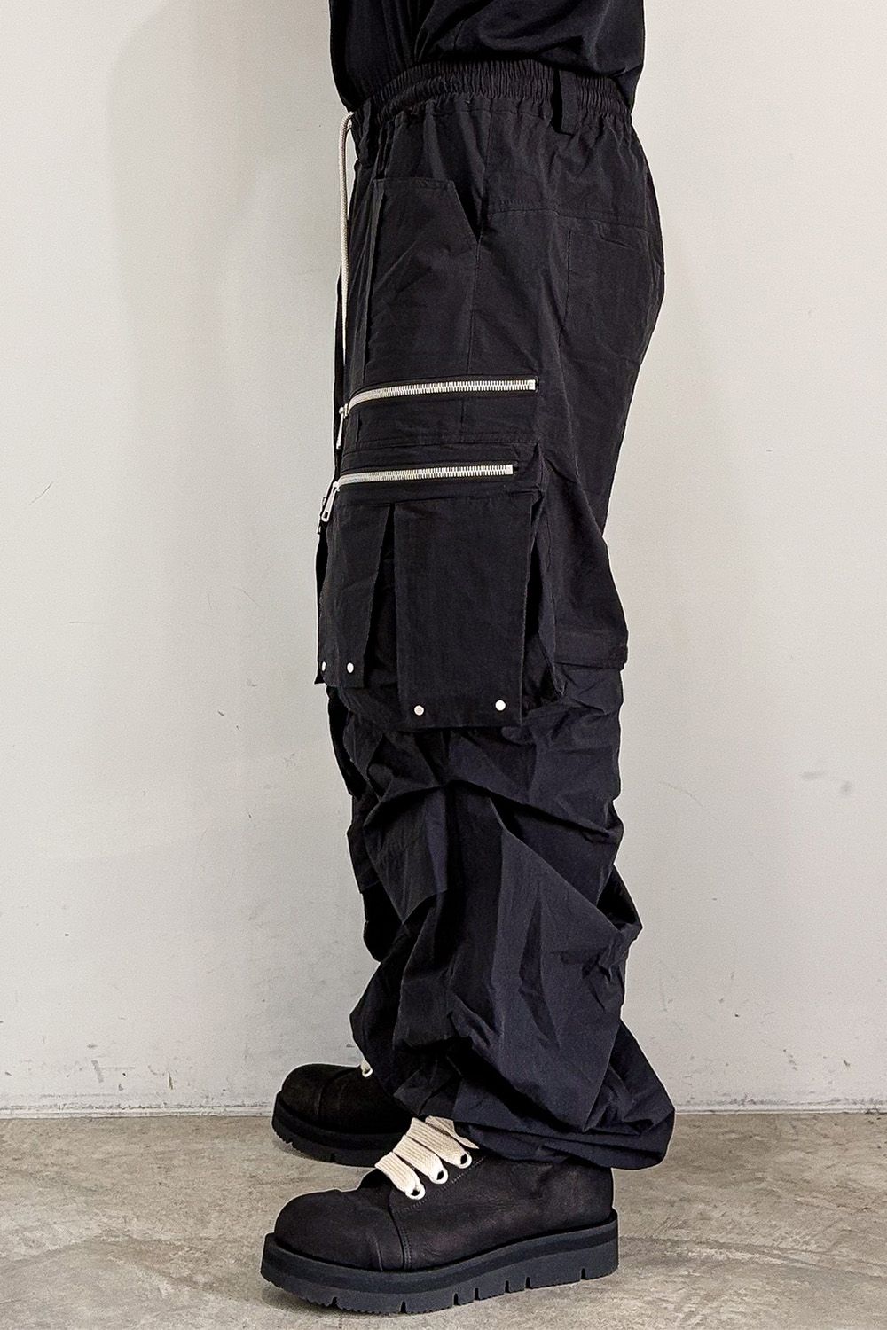 CARGO TUCK WIDE / ブラック
