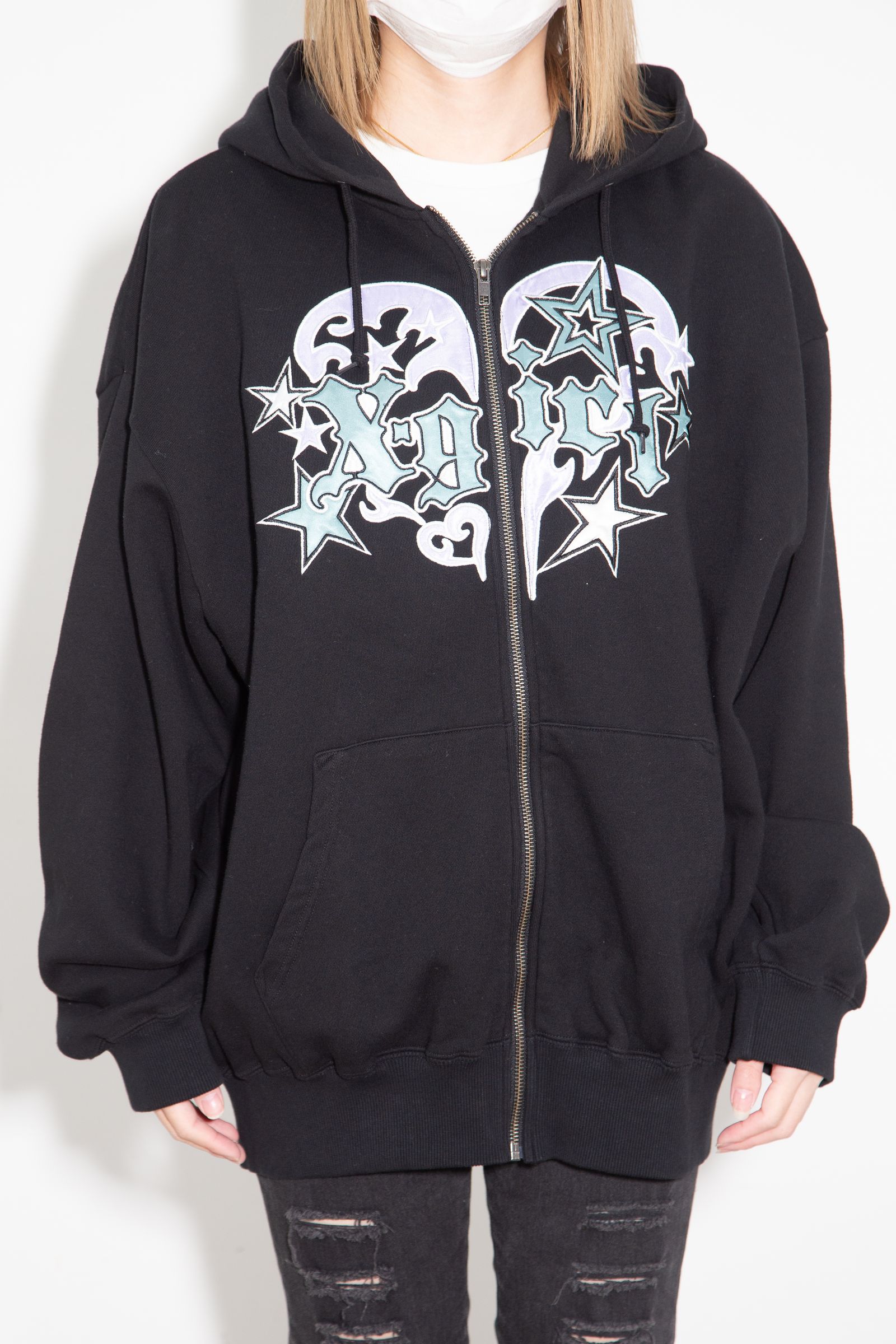 TRIBAL HEART ZIP UP SWEAT HOODIE / ブラック