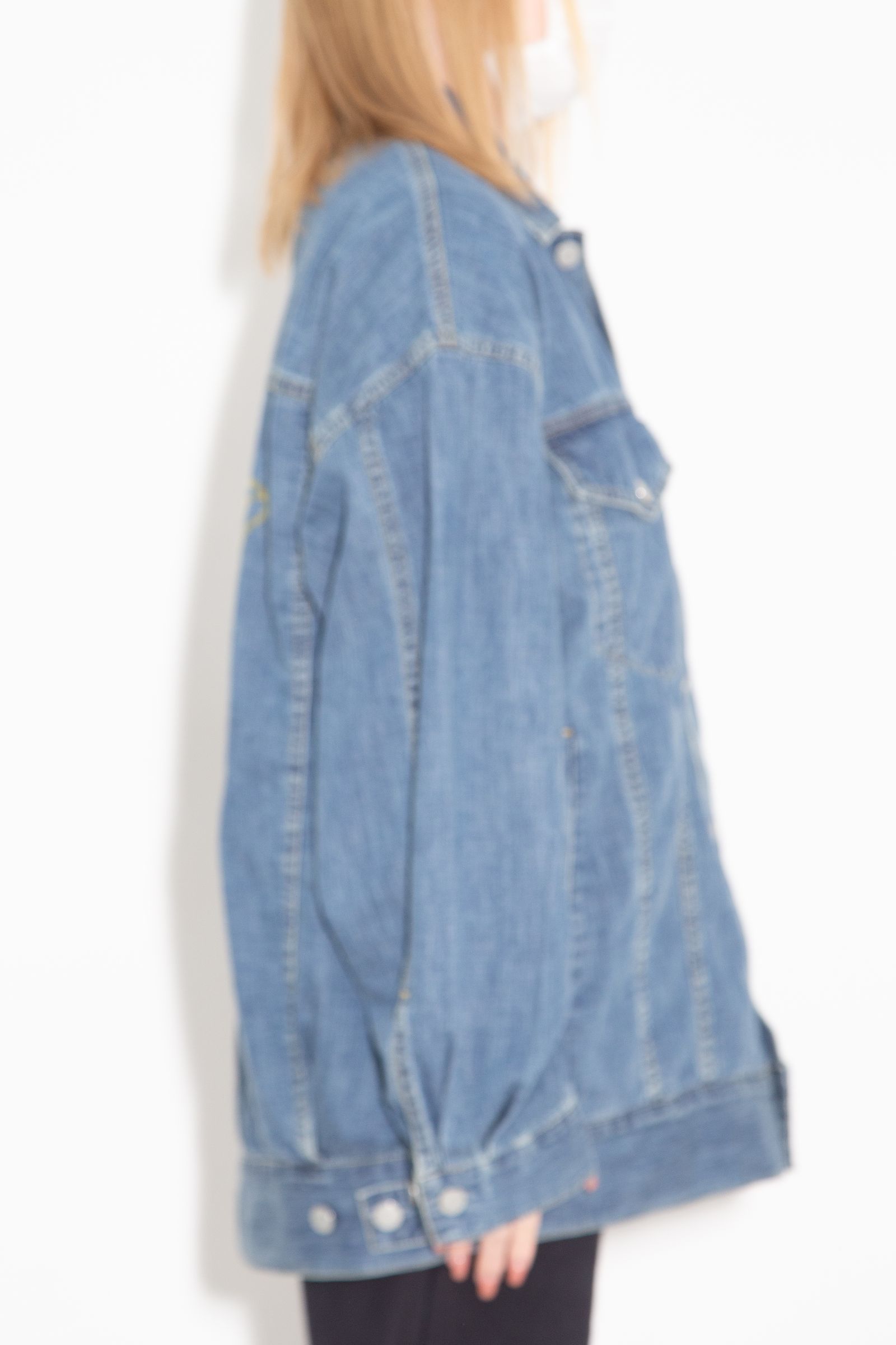 LEVITATED GIRL刺繍 オーバーデニムジャケット / ライトインディゴ