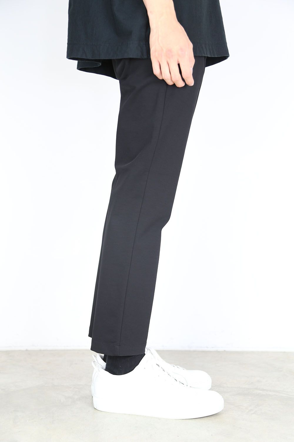 ATTACHMENT - COMPRESSED PONTE JERSEY REGULAR FIT EASY PANTS