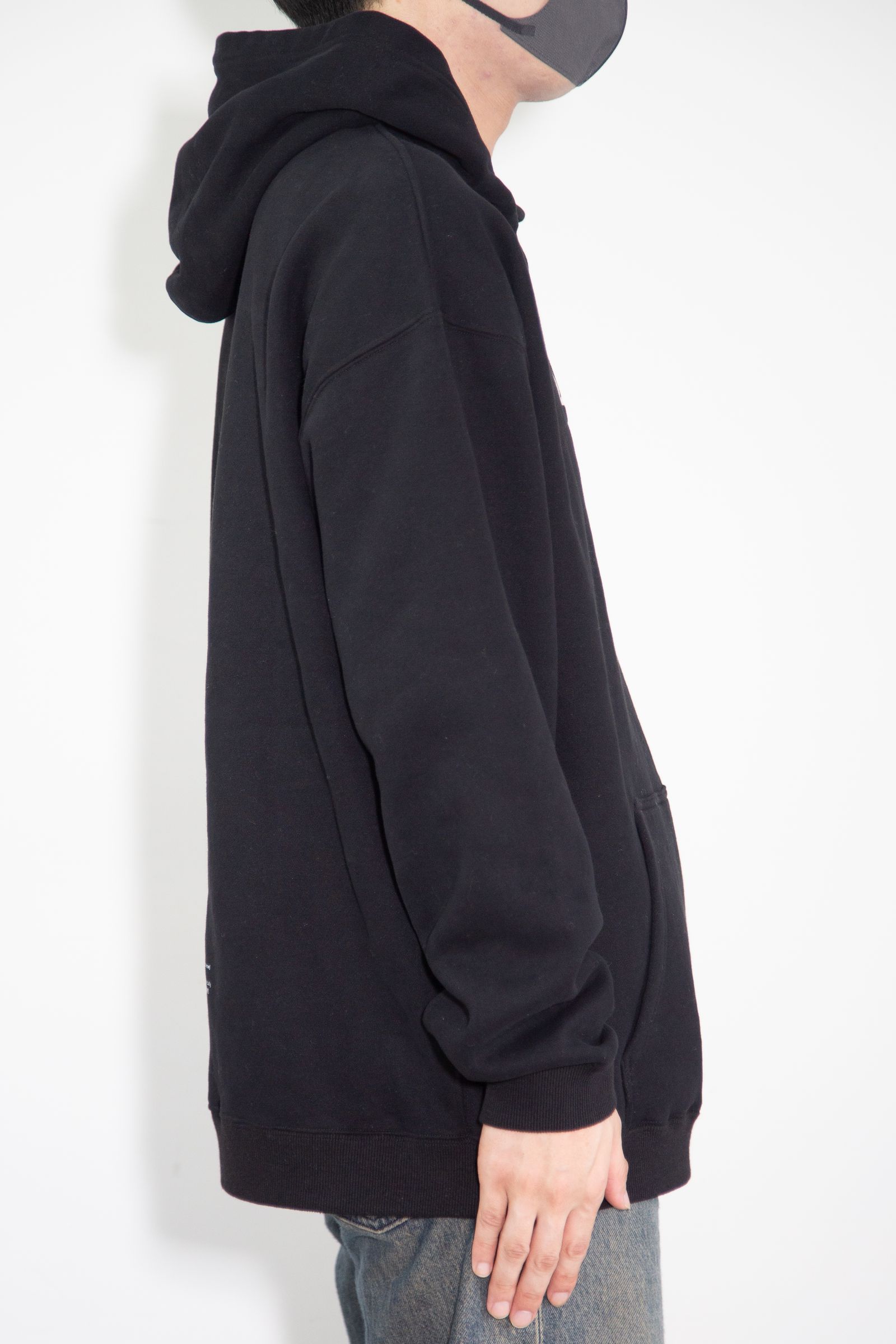 LR EMBROIDERY HOODIE / ブラック