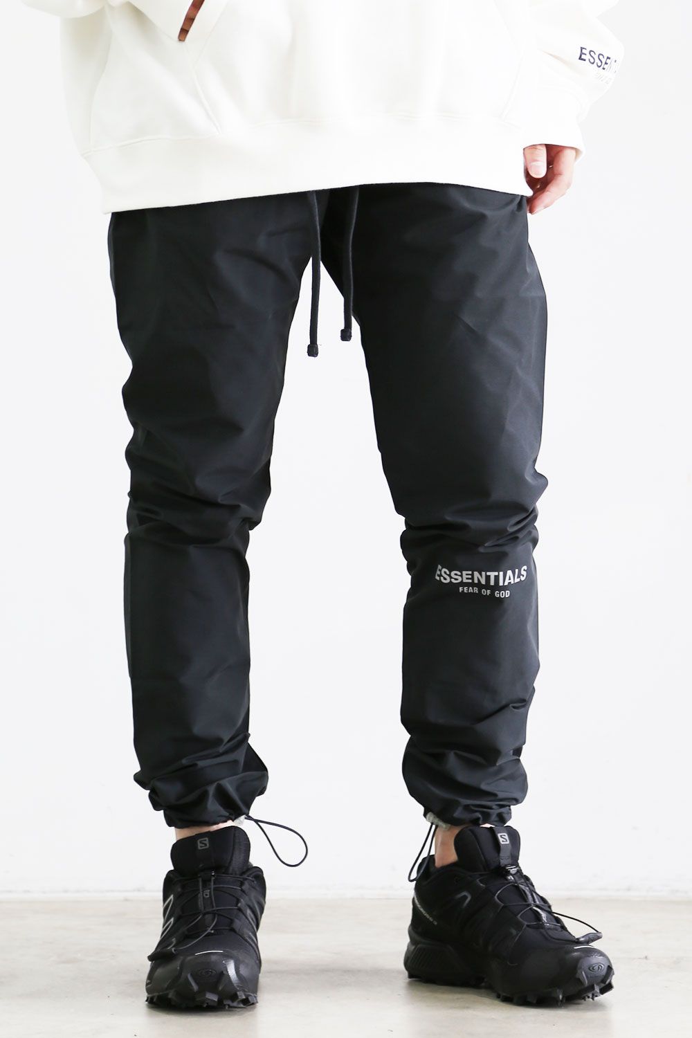 Essentials nylon pants  ナイロンパンツ　ブラック　S