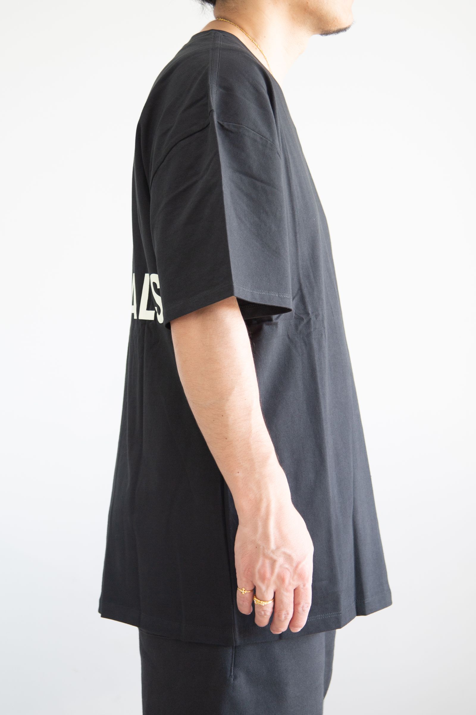 BACK LOGO S/S TEE / ブラック