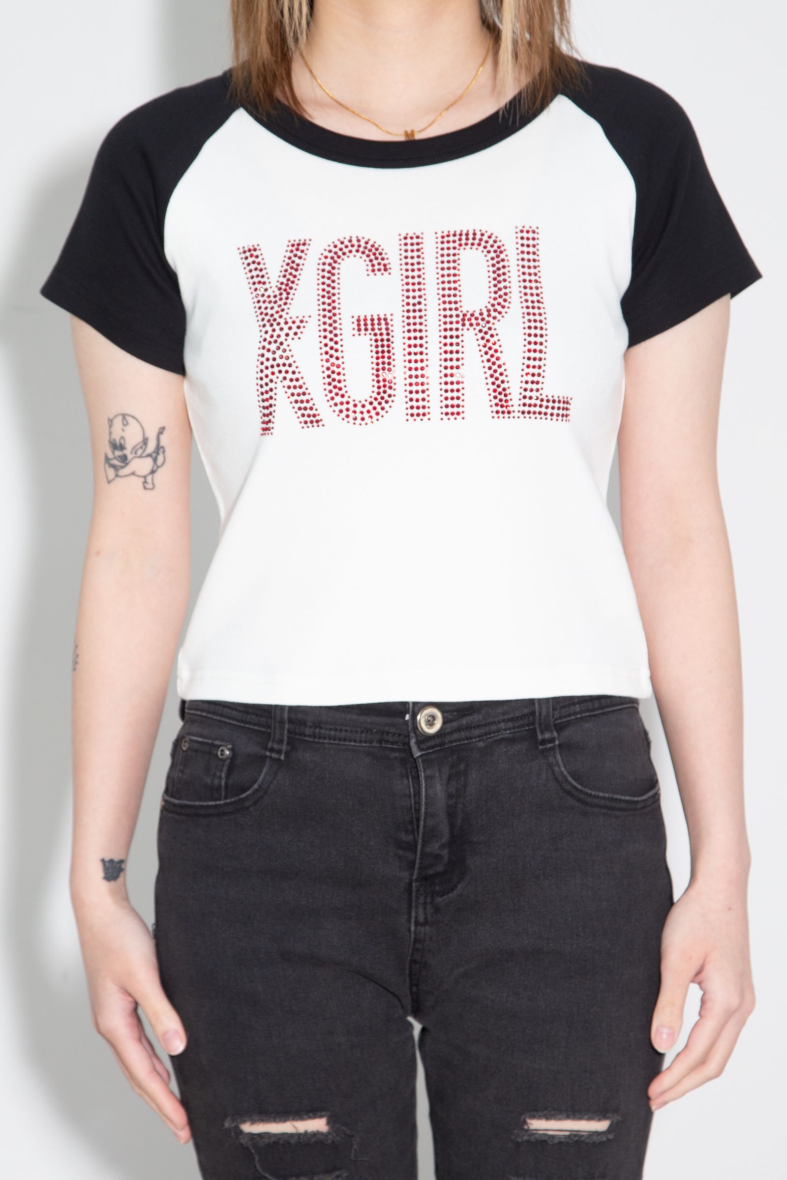 RHINESTONE VERTICAL LOGO RAGLAN S/S BABY TEE / ホワイト