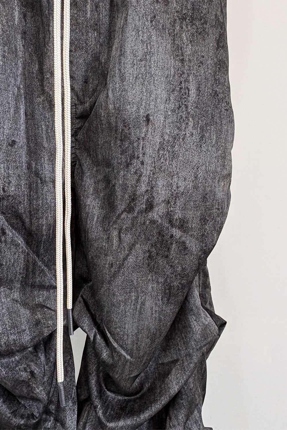 TUCK WIDE / ブラック