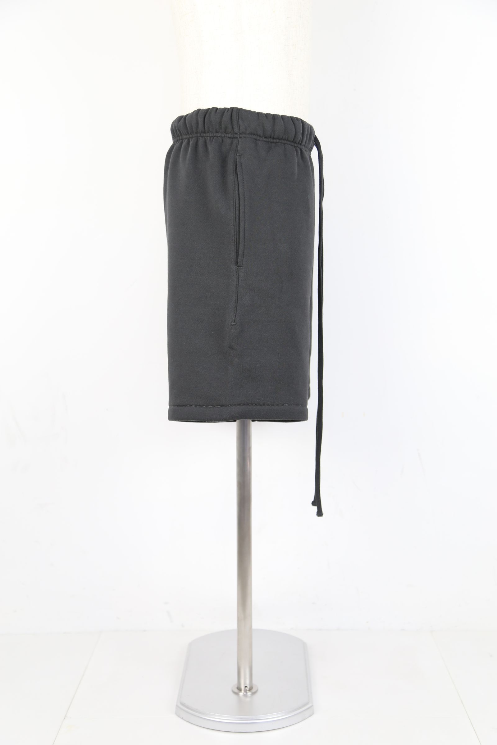 [ラスト1点 サイズL] 22SS 1977 SWEAT SHORTS / アイアン
