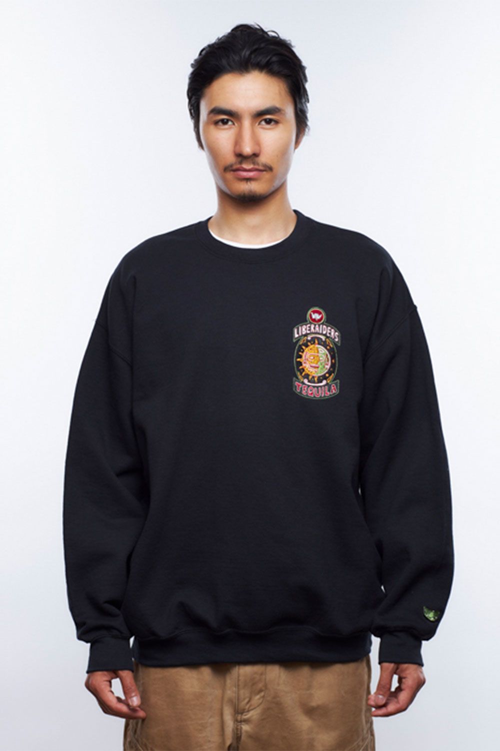 ONE FOR THE ROAD CREWNECK / ブラック