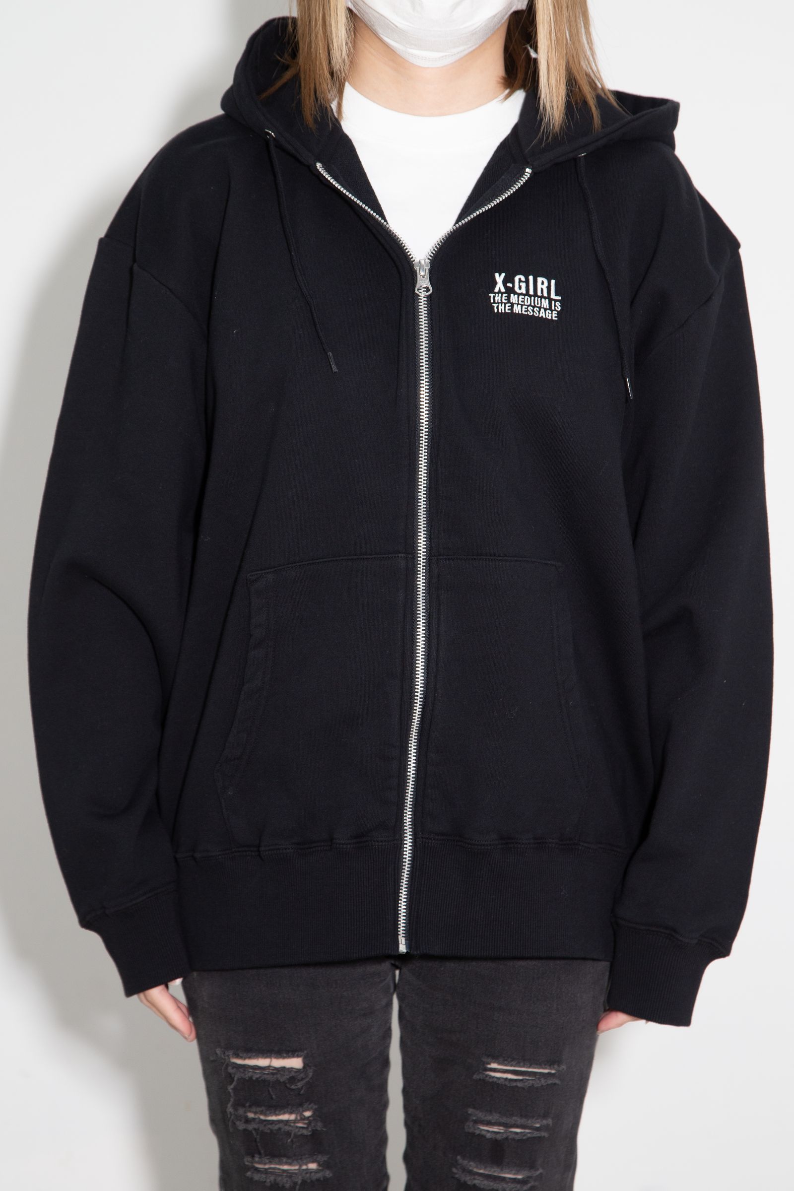 CIRCLE MESSAGE AND FACE ZIP UP SWEAT HOODIE / ブラック